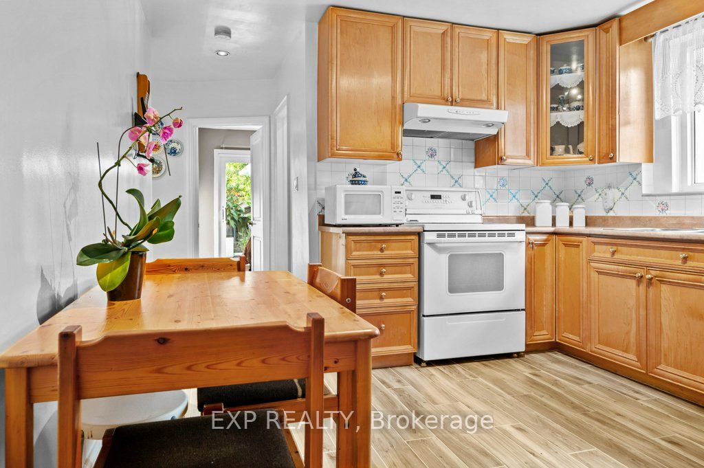 27 Stock Avenue