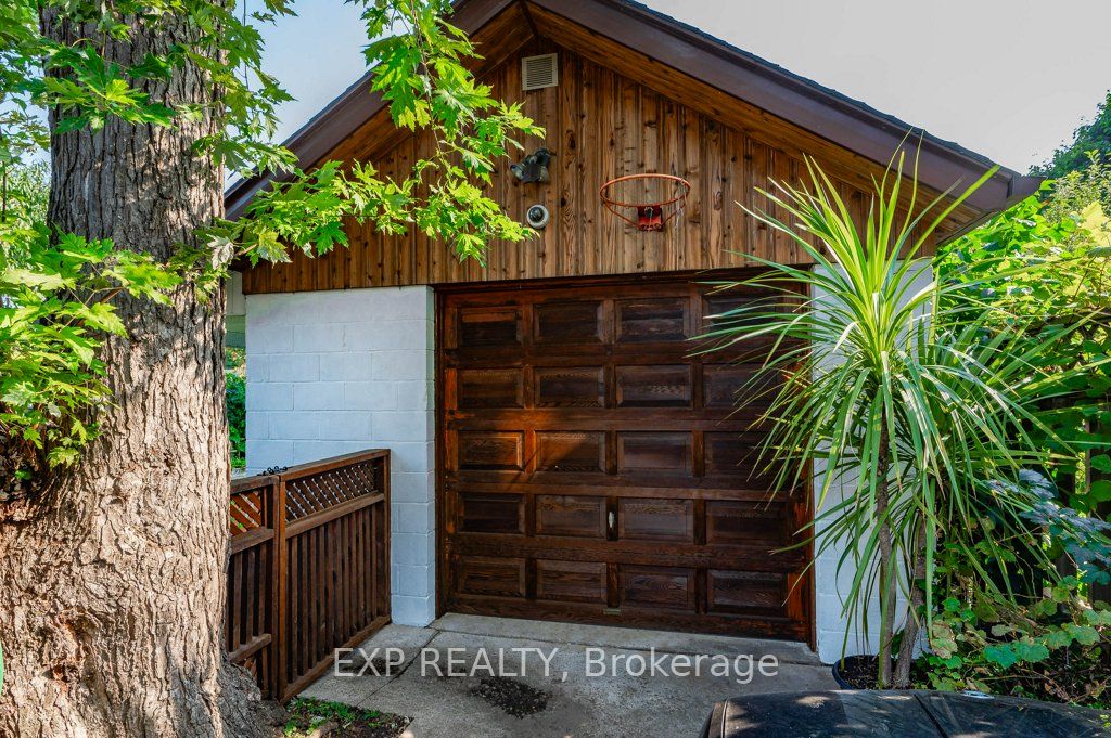 27 Stock Avenue