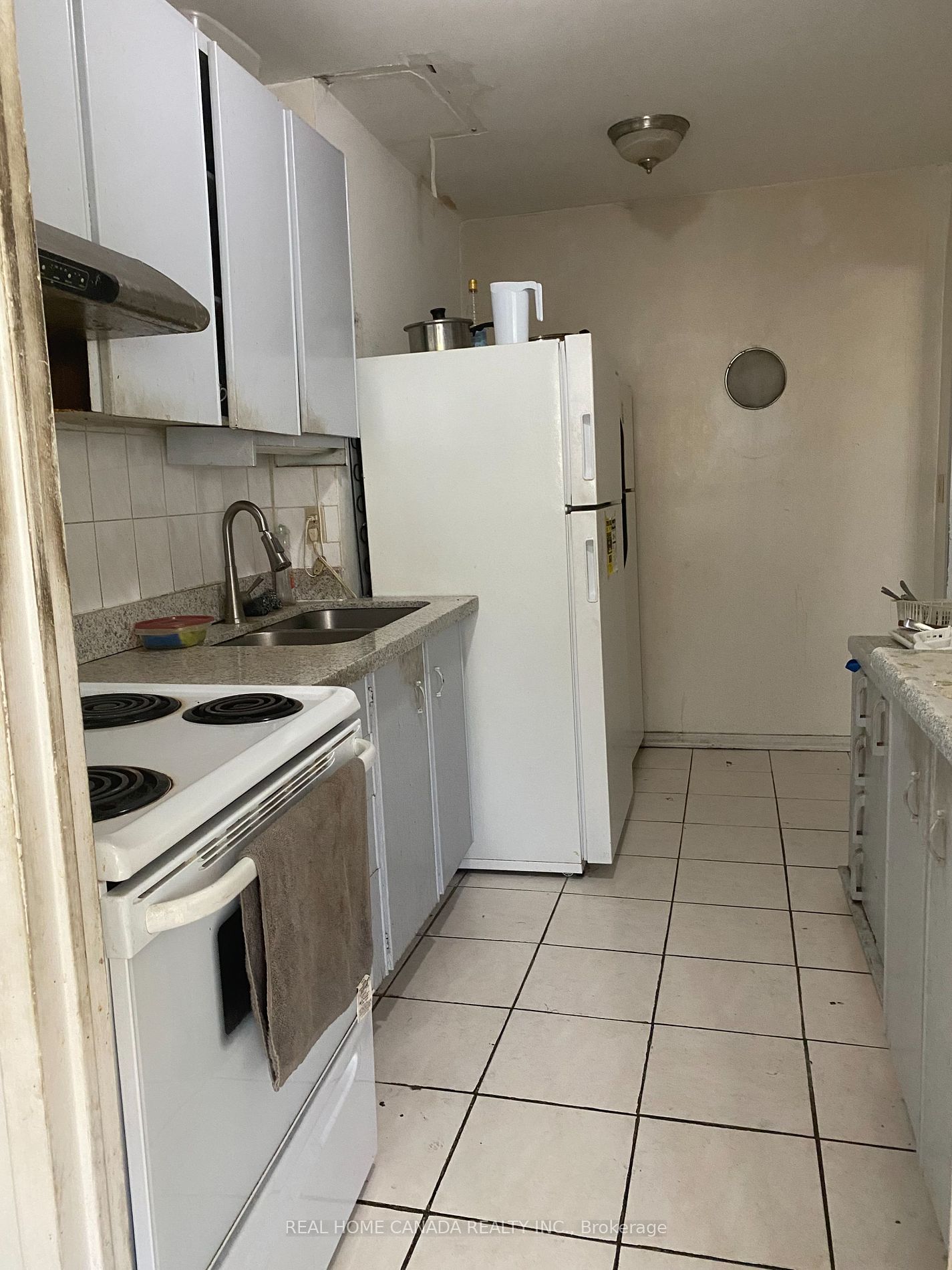 1624 Bloor Street, #57