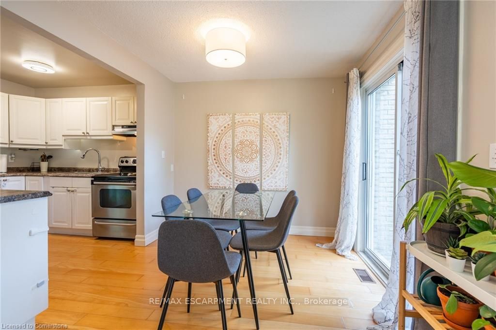 657 Francis Road, #3