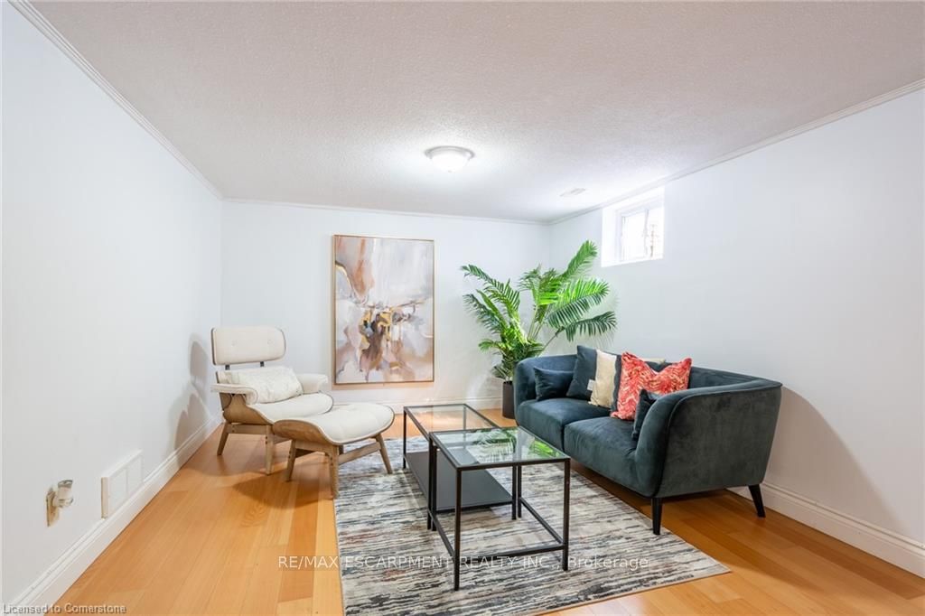 657 Francis Road, #3