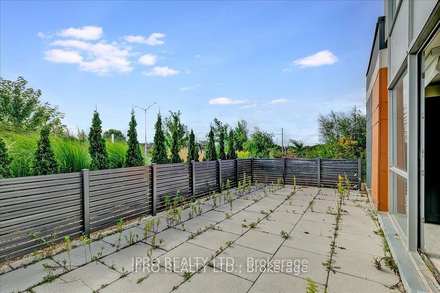 3028 Creekshore Common, #111