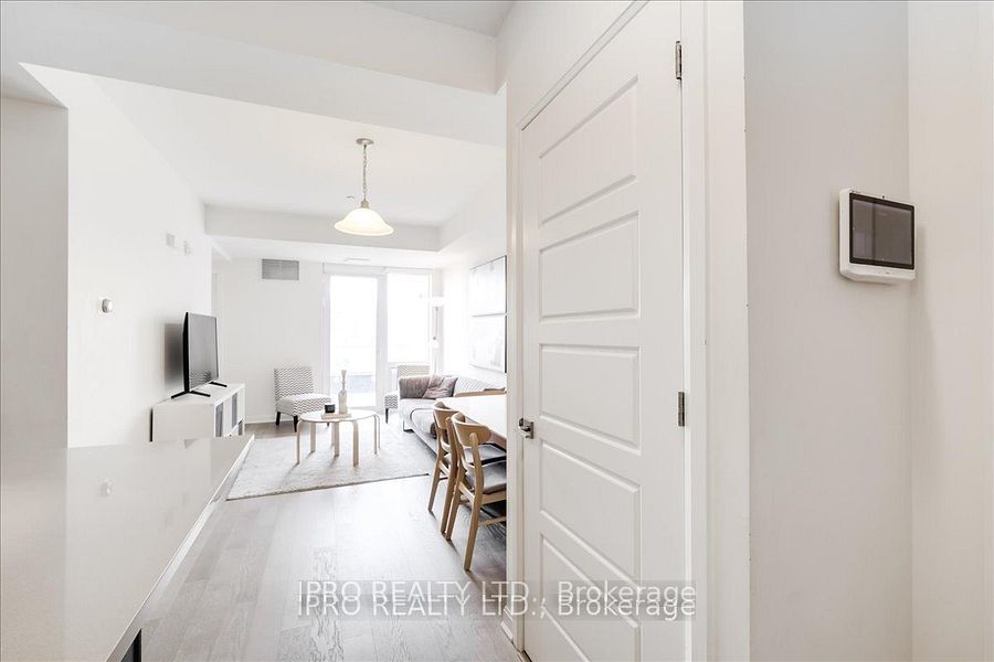 3028 Creekshore Common, #111