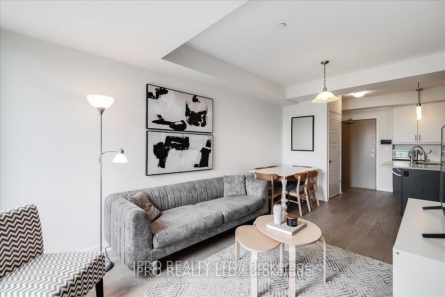 3028 Creekshore Common, #111