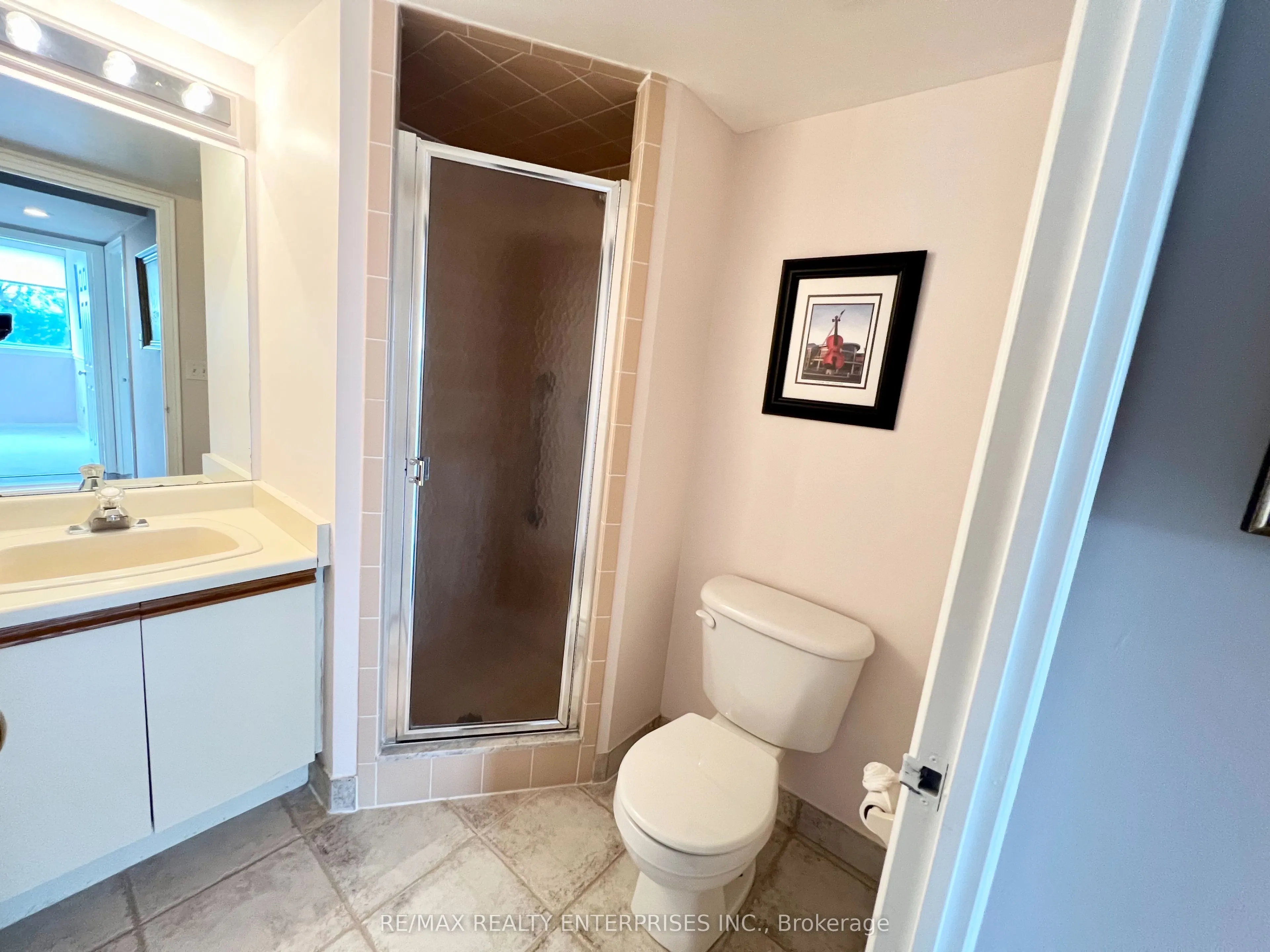 880 Dundas Street W, #202