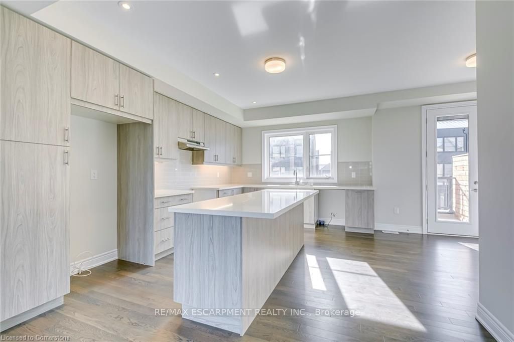2273 Turnberry Road, #8