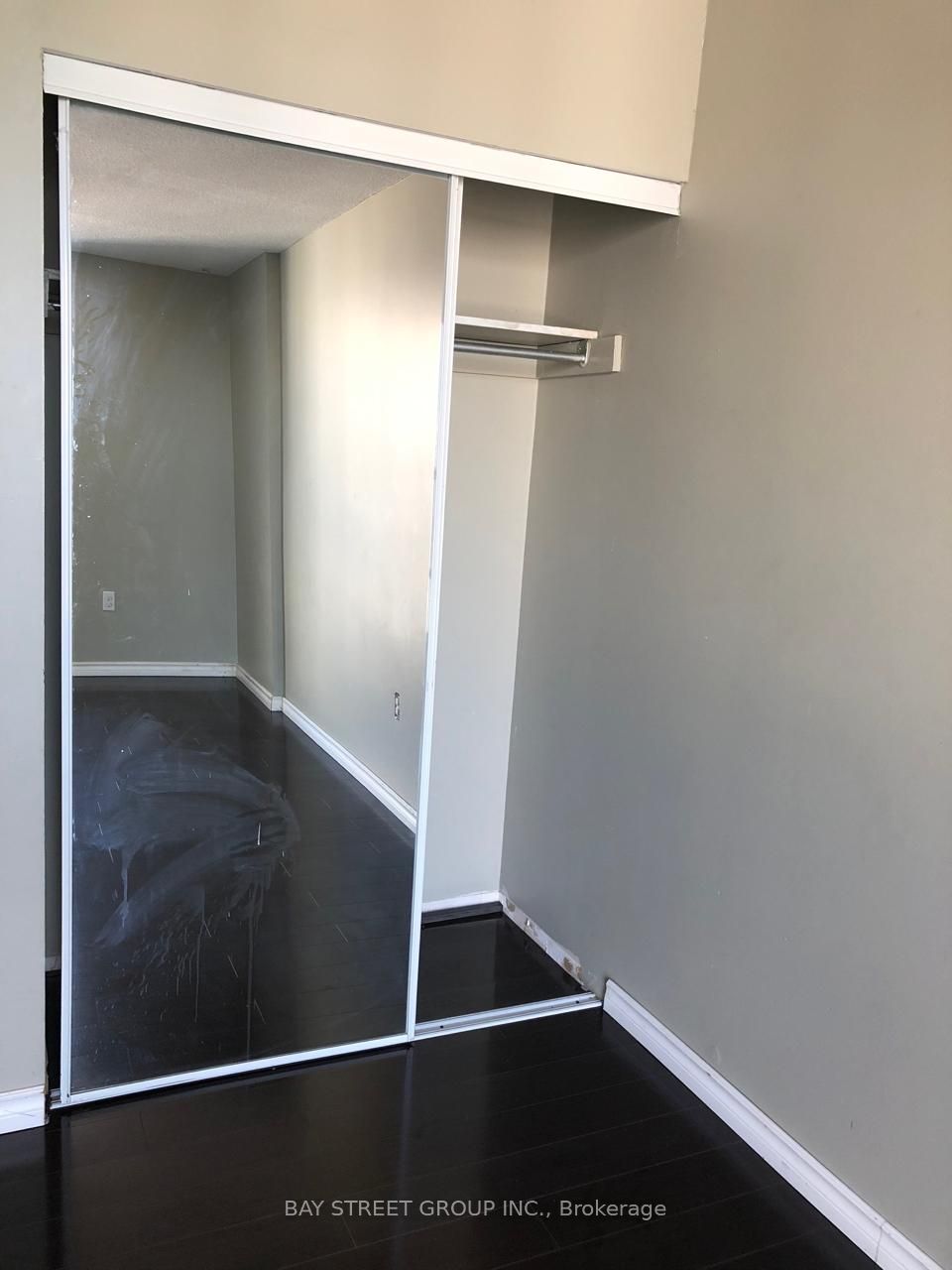 17 Knightsbridge Road, #1803