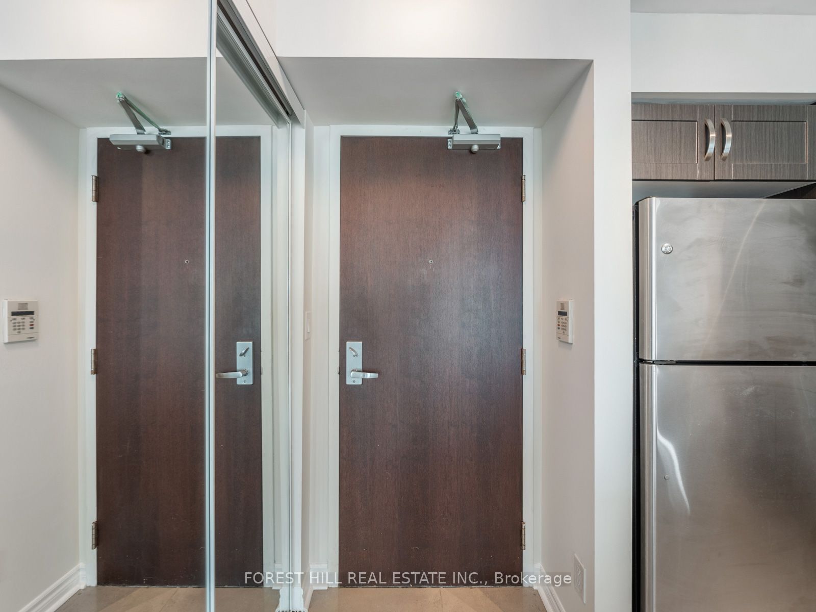 335 Rathburn Road W #1510