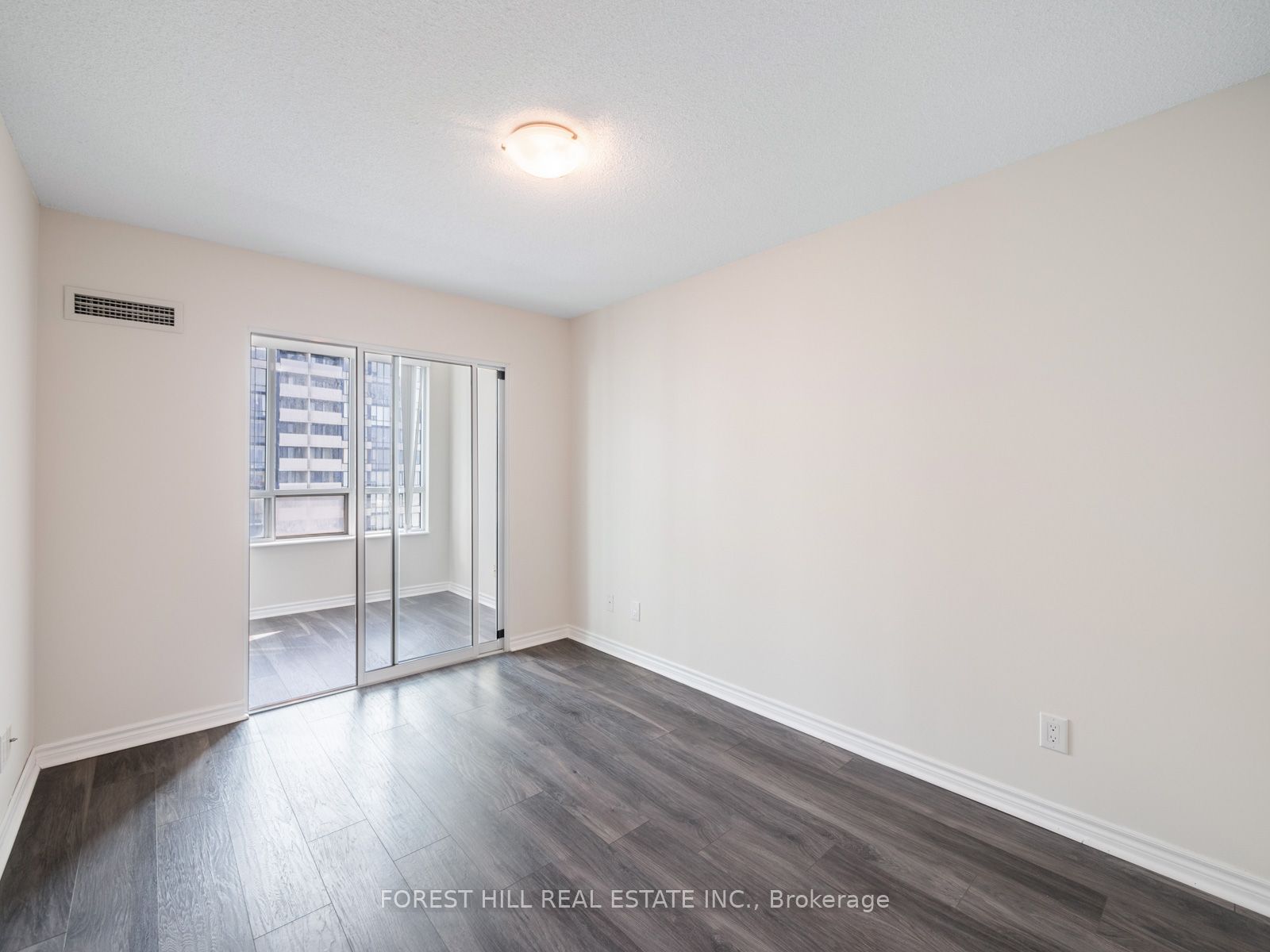 335 Rathburn Road W #1510