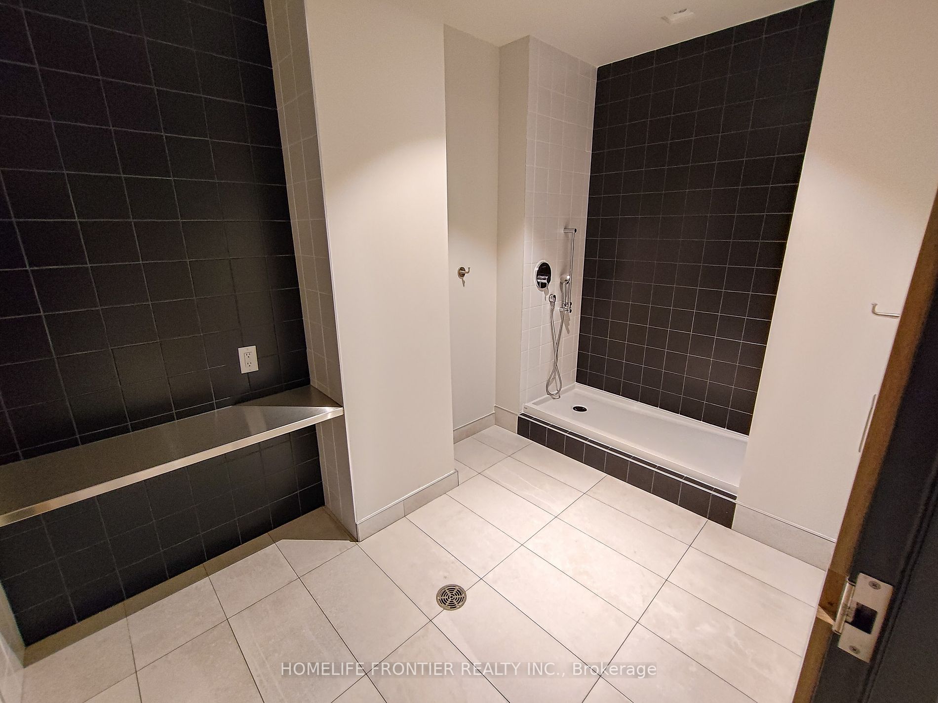 36 Zorra Street #211