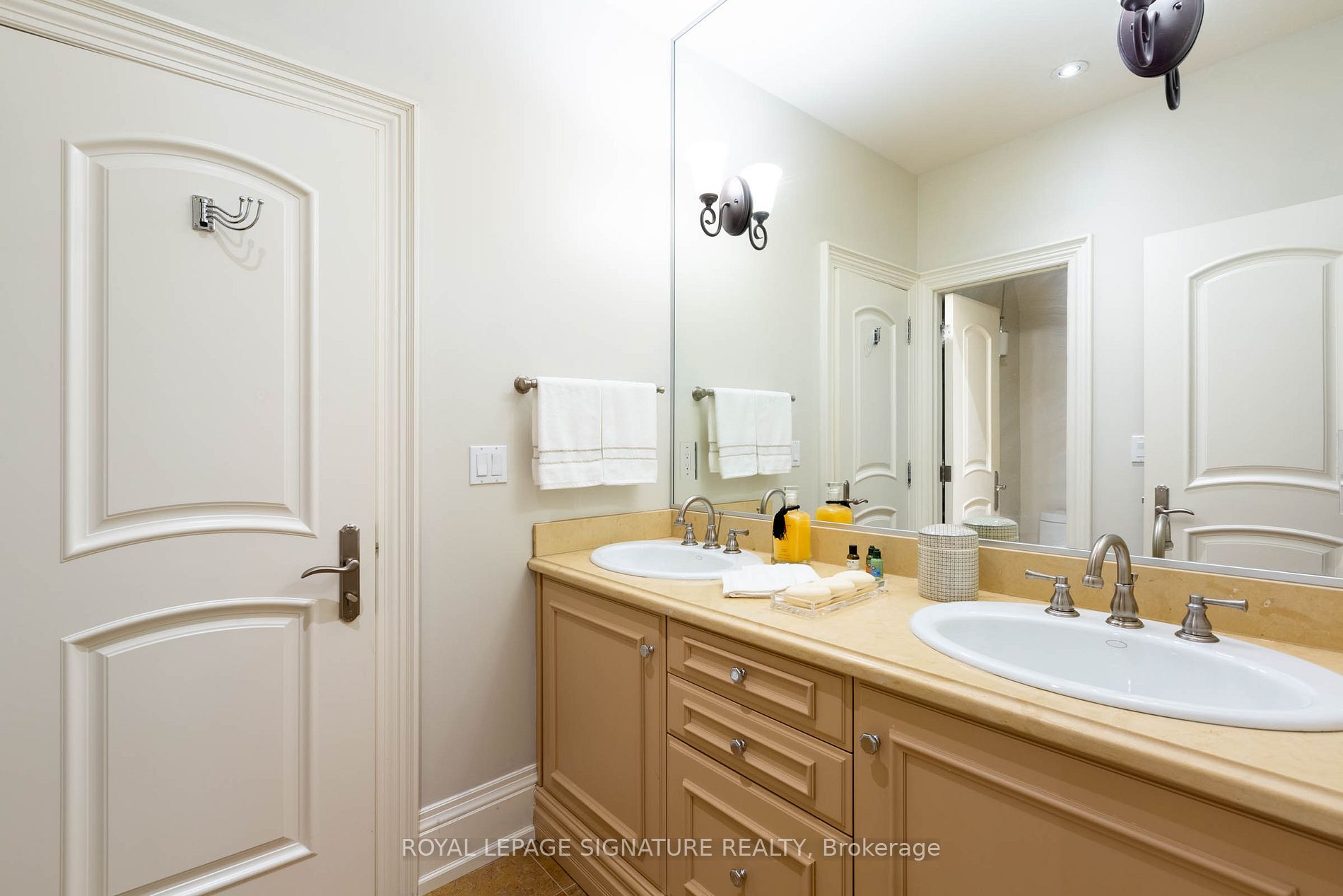 1161 Tecumseh Park Drive