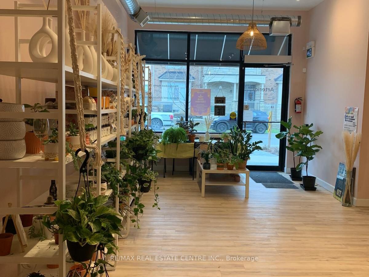 128 Burnhamthorpe Road E
