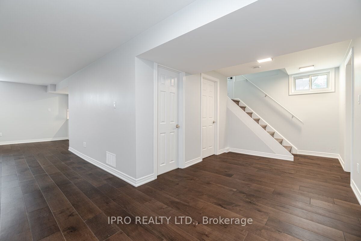 295 Sandwell Drive