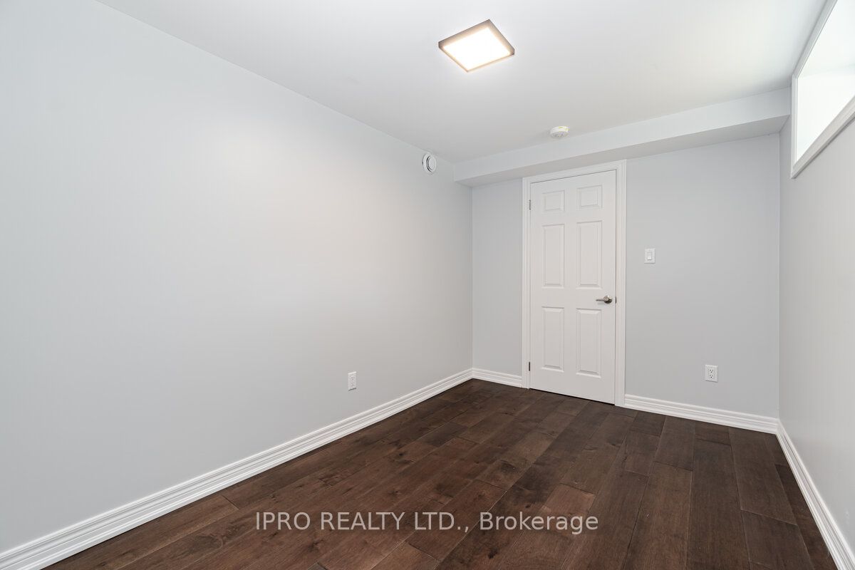 295 Sandwell Drive