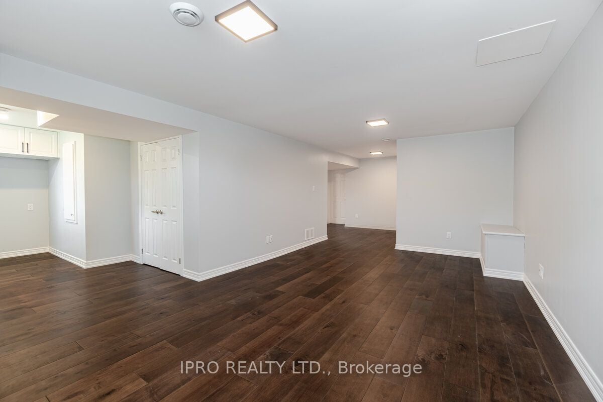 295 Sandwell Drive