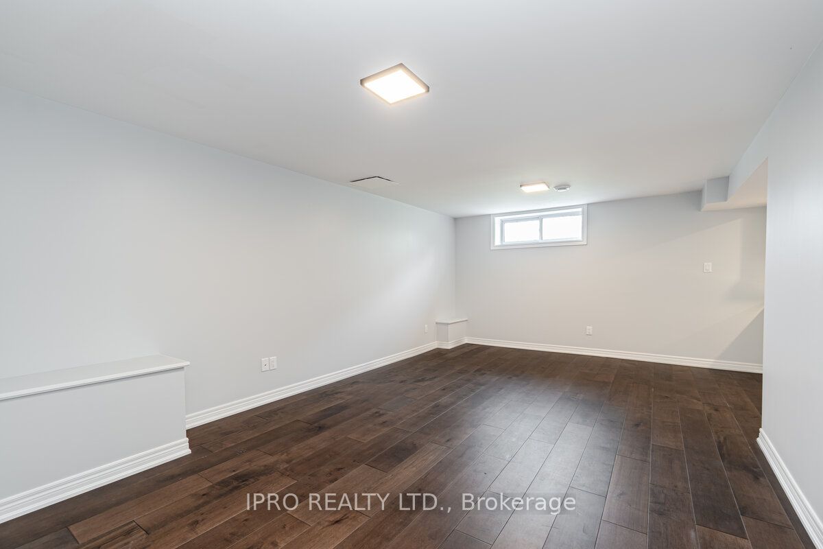 295 Sandwell Drive