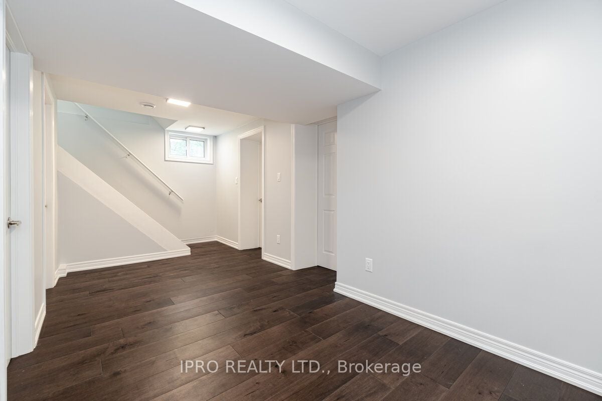 295 Sandwell Drive