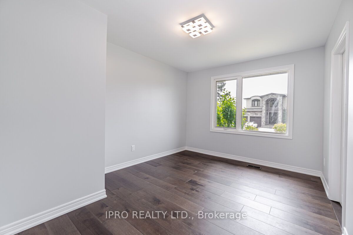295 Sandwell Drive