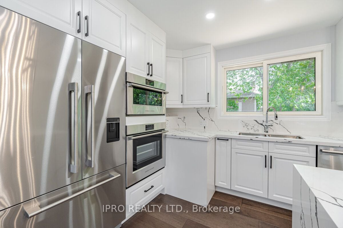 295 Sandwell Drive