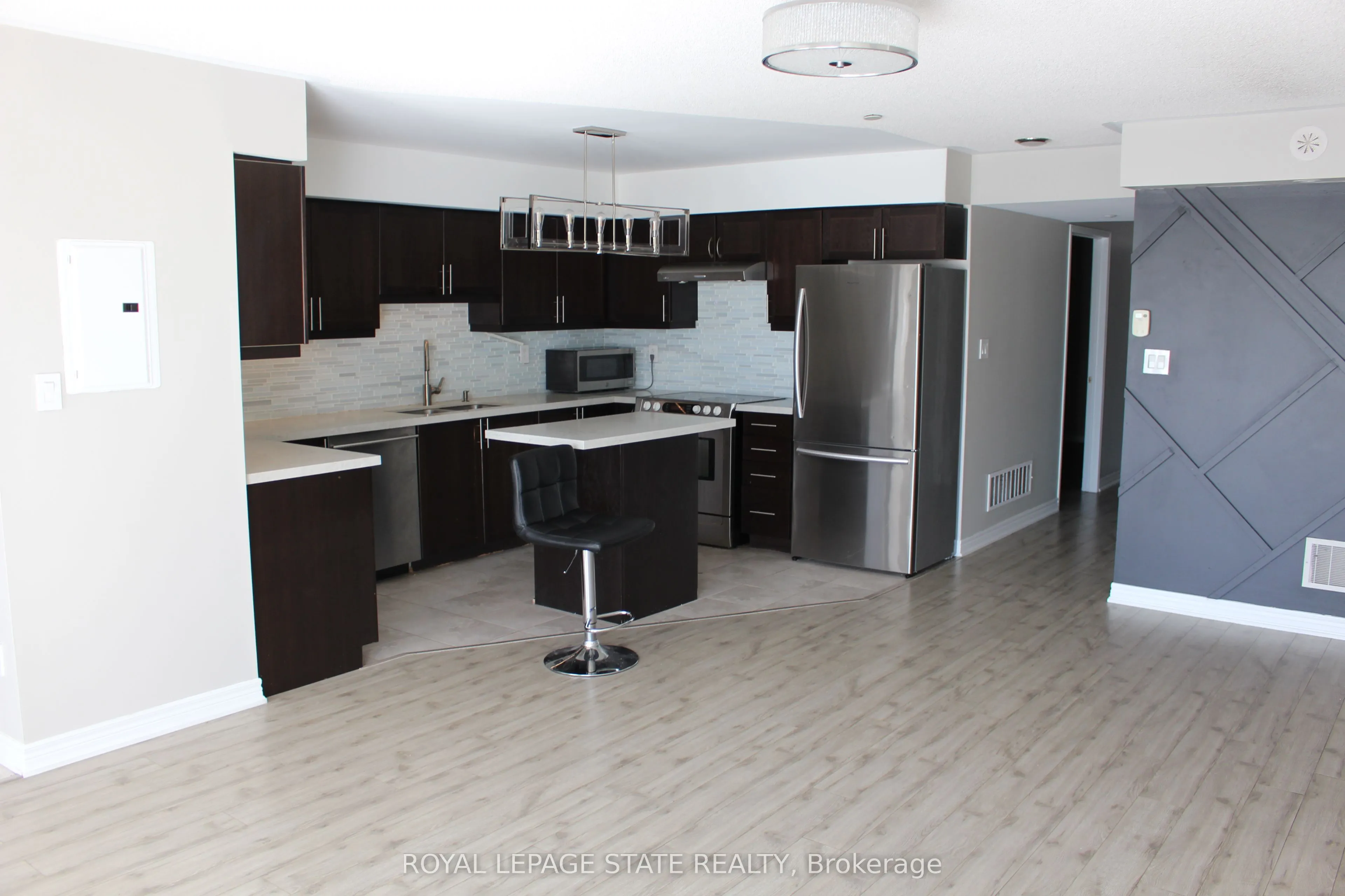 51 Hays Boulevard, #1