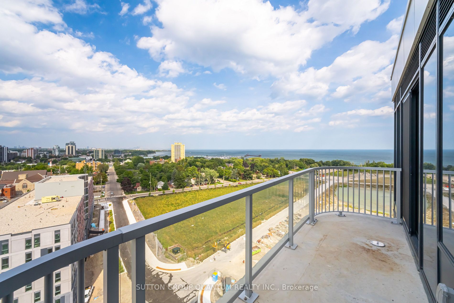 220 Missinnihe Way, #1305