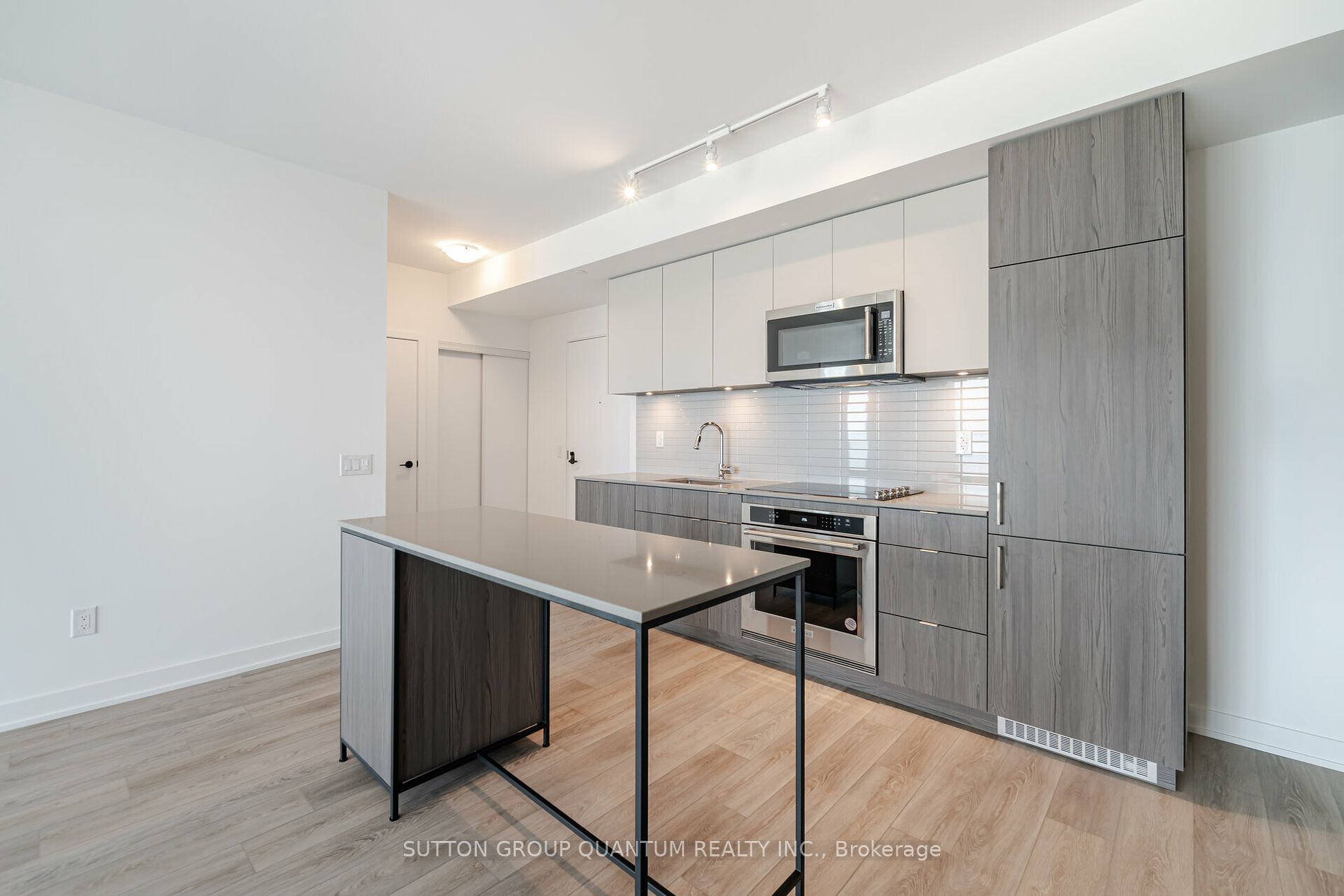 220 Missinnihe Way, #1307