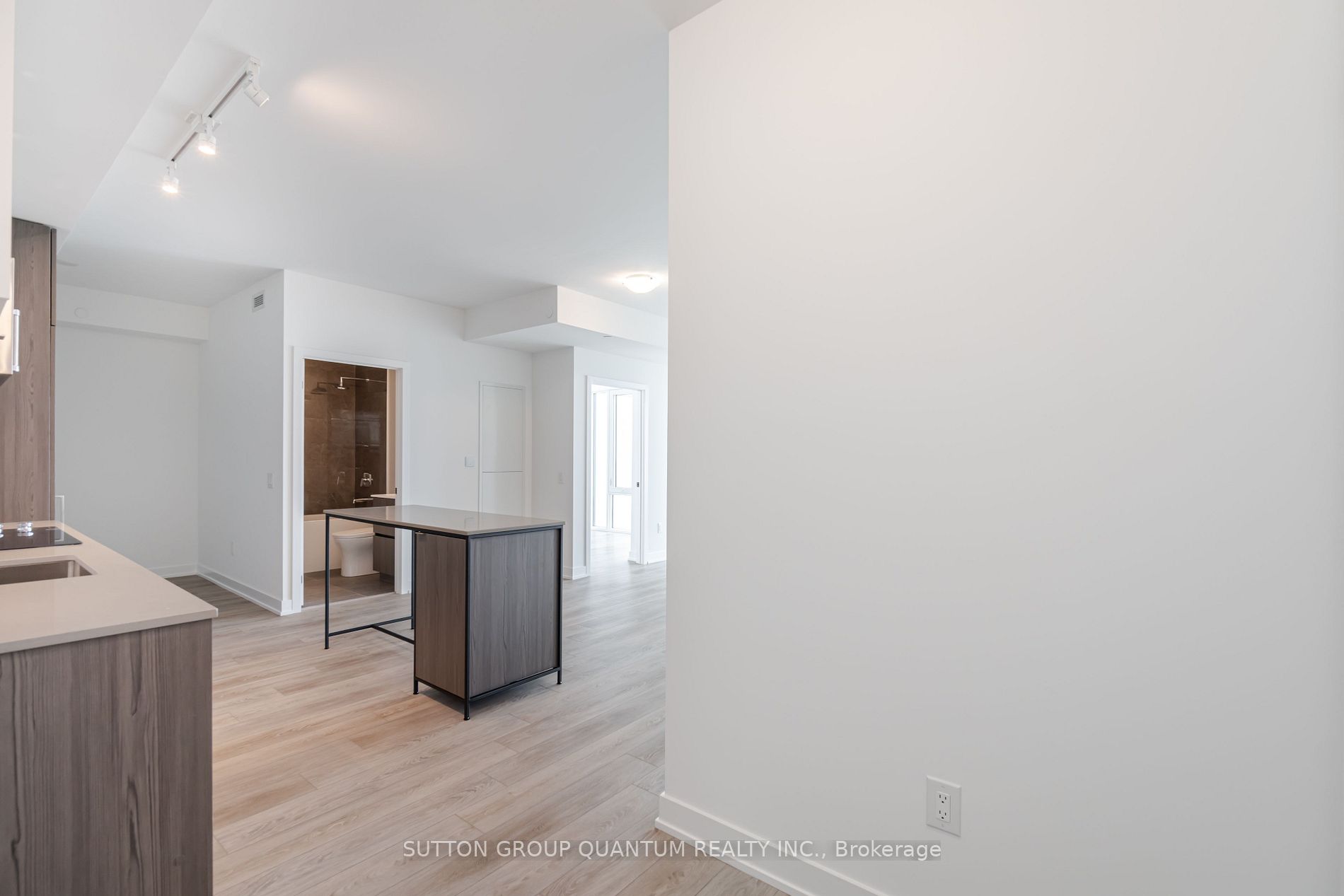 220 Missinnihe Way, #1307