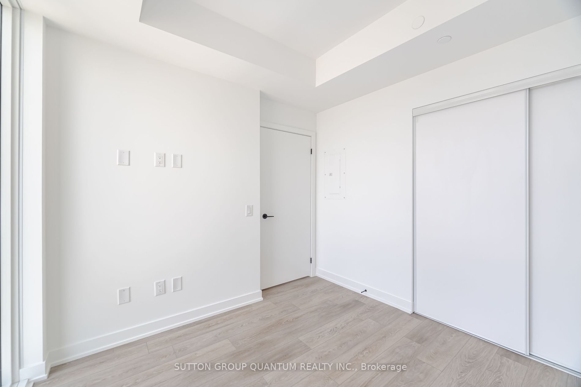 220 Missinnihe Way, #1307
