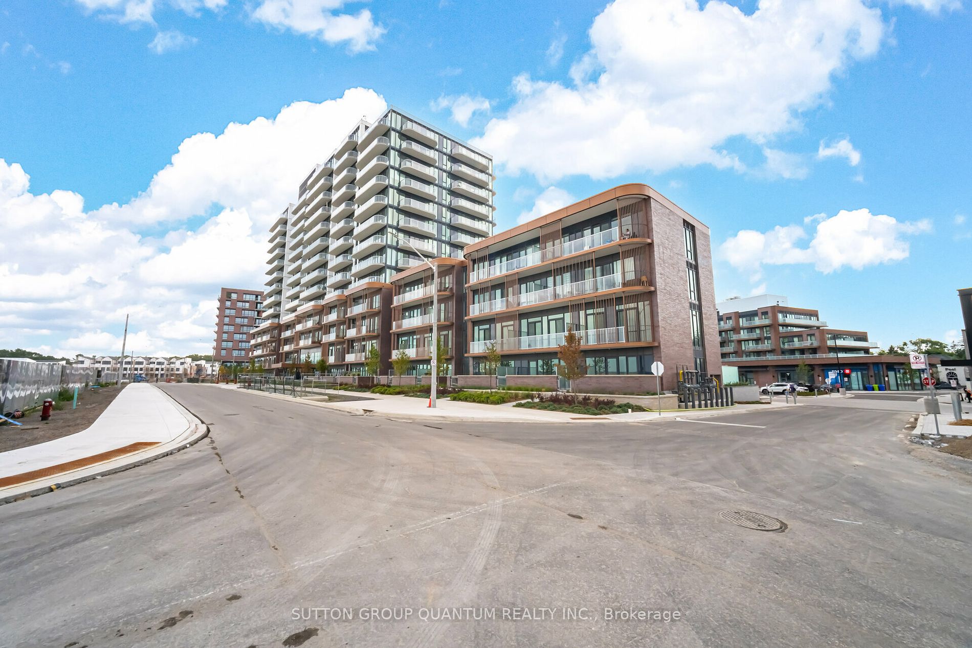220 Missinnihe Way, #1307