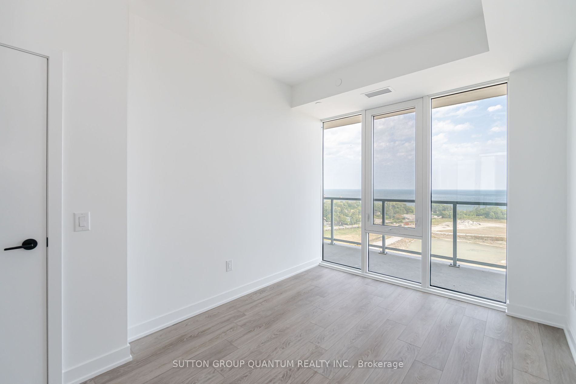 220 Missinnihe Way, #1307