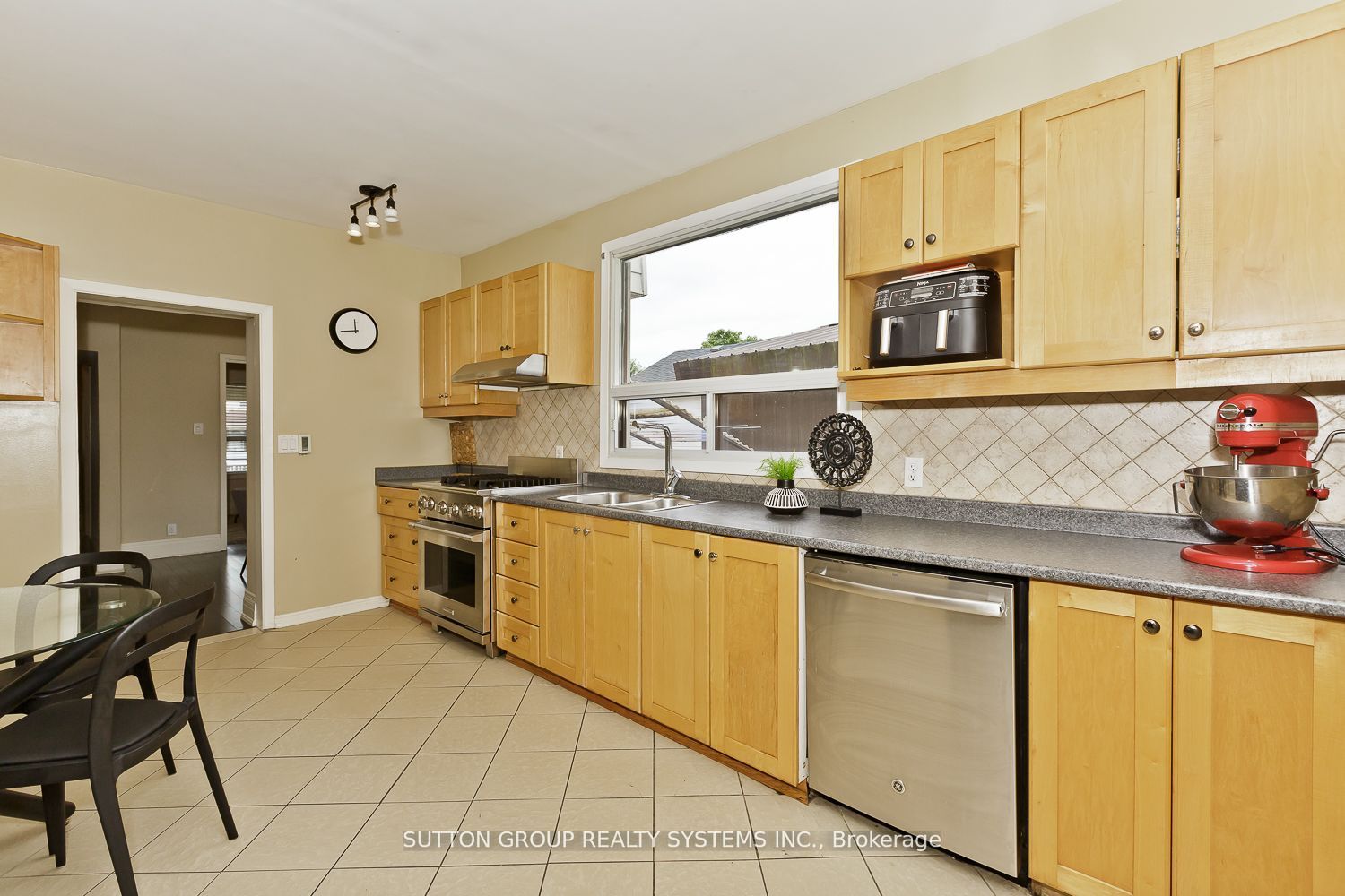34 Fairfield Avenue
