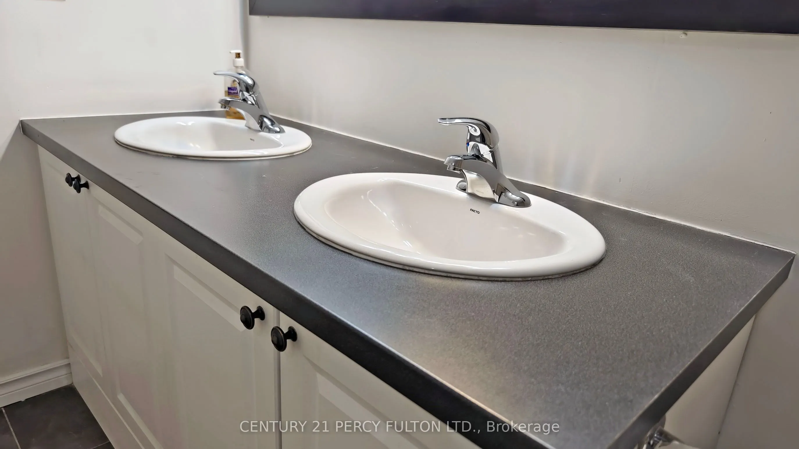 40 Panorama Court, #106