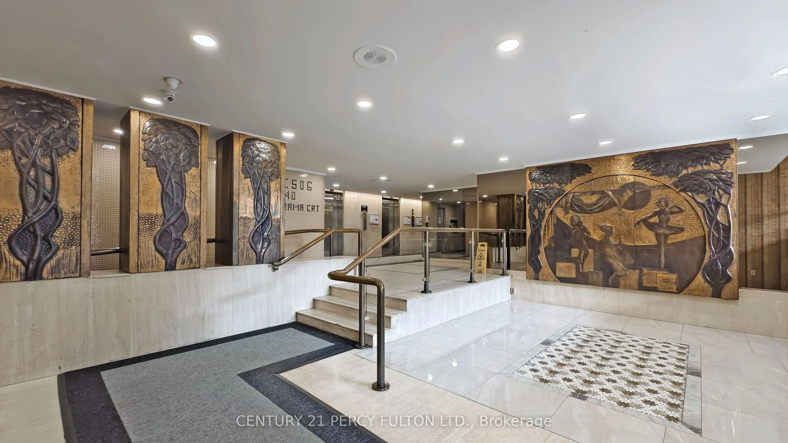 40 Panorama Court, #106