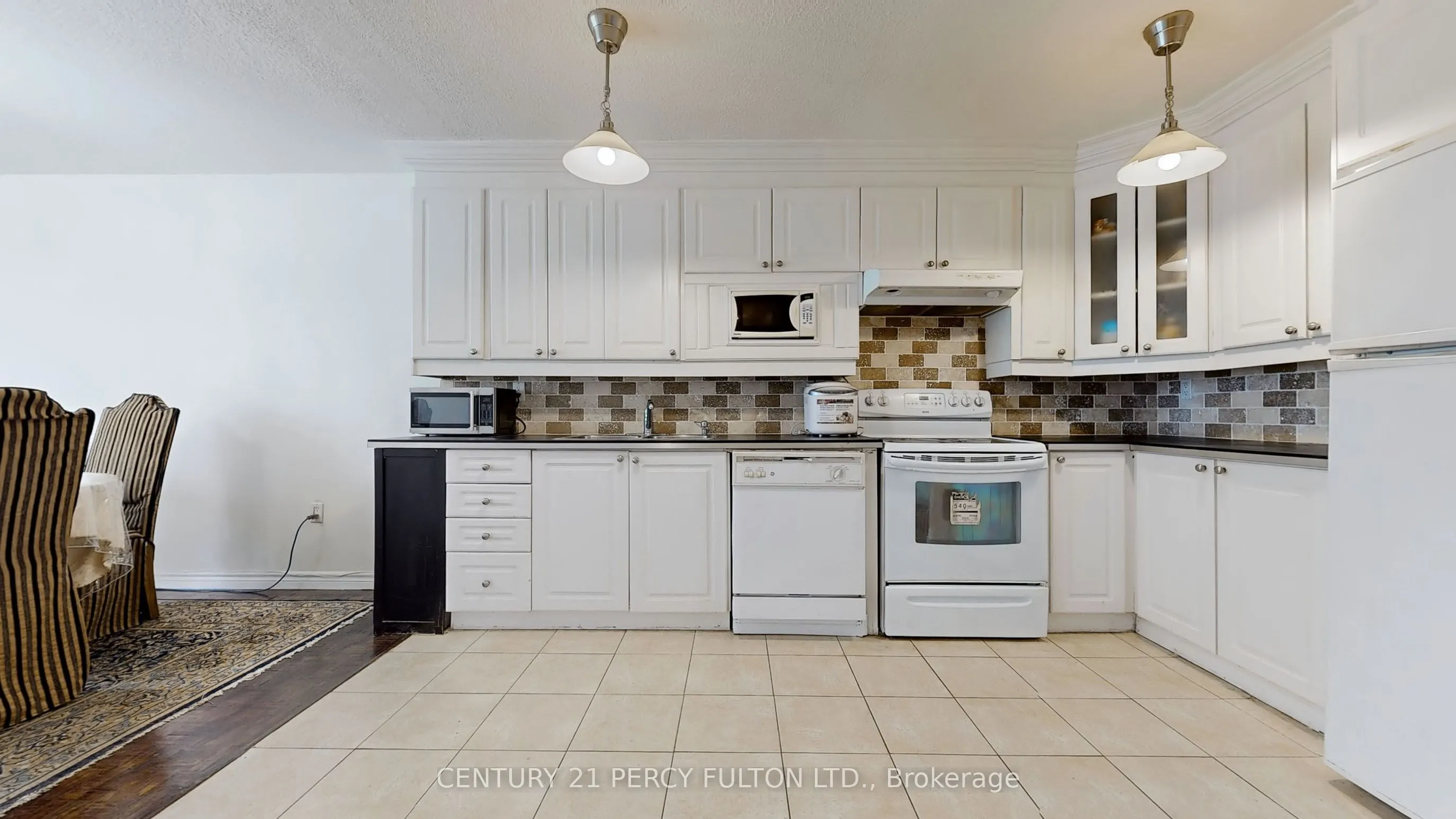 40 Panorama Court, #106