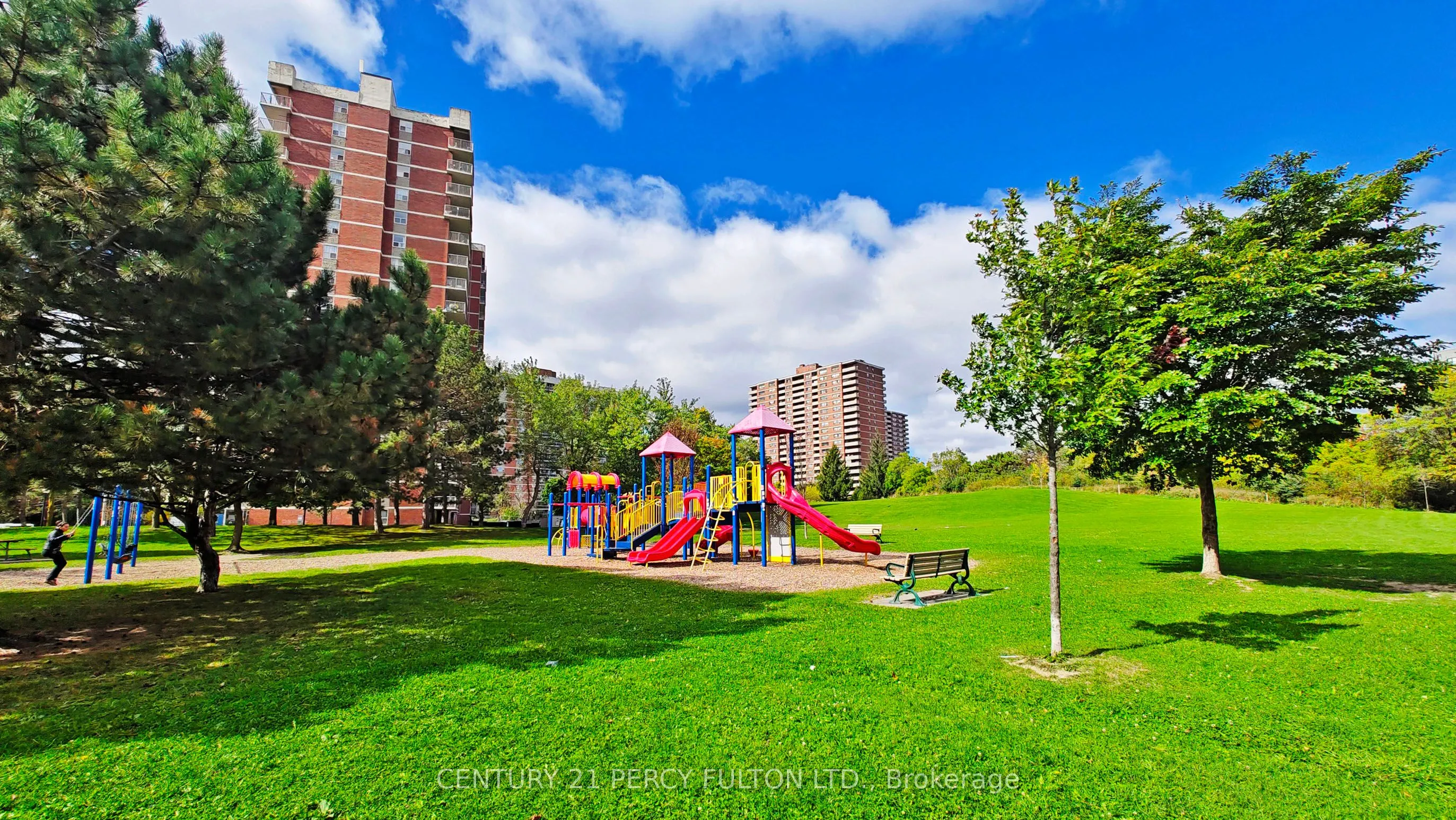 40 Panorama Court, #106