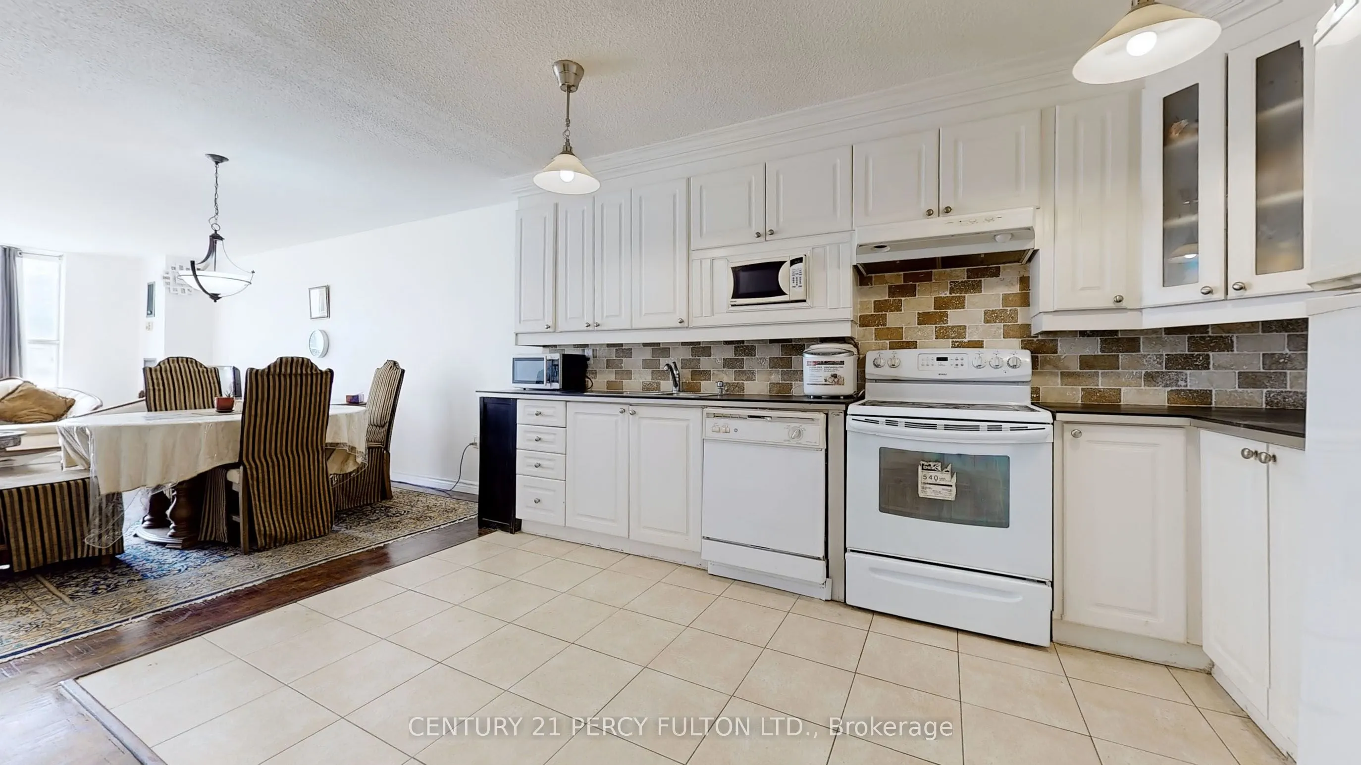 40 Panorama Court, #106