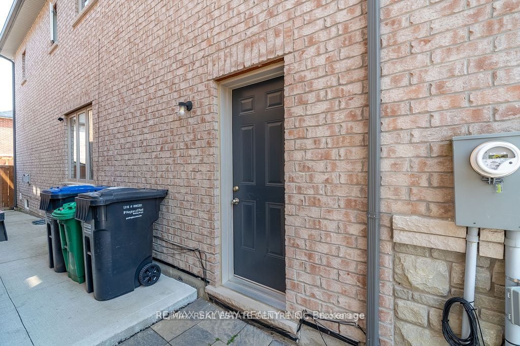 25 Hammerhead Road