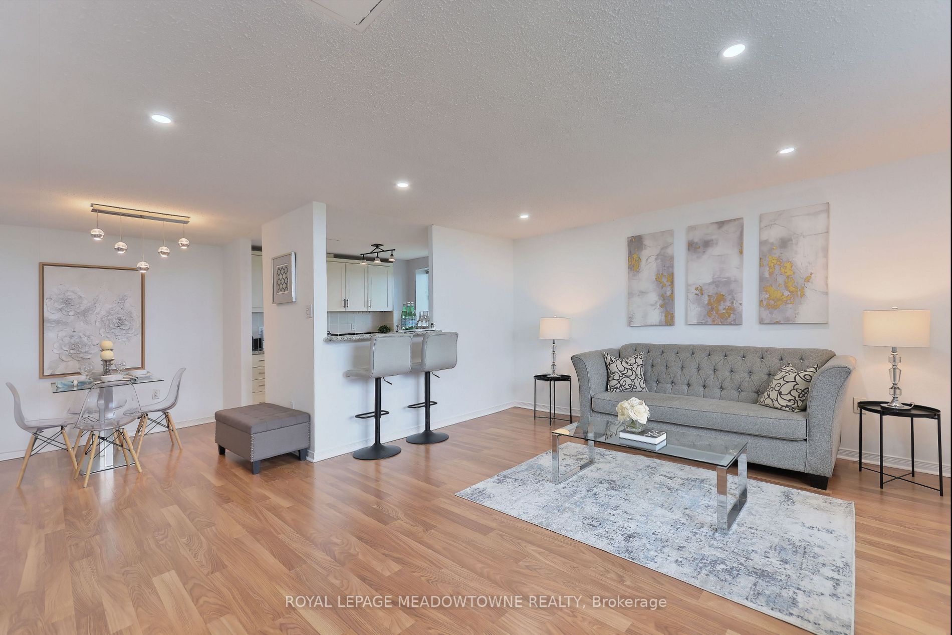 6720 Glen Erin Drive #1013