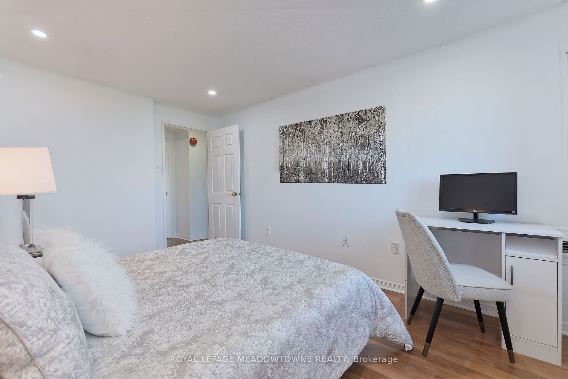 6720 Glen Erin Drive #1013