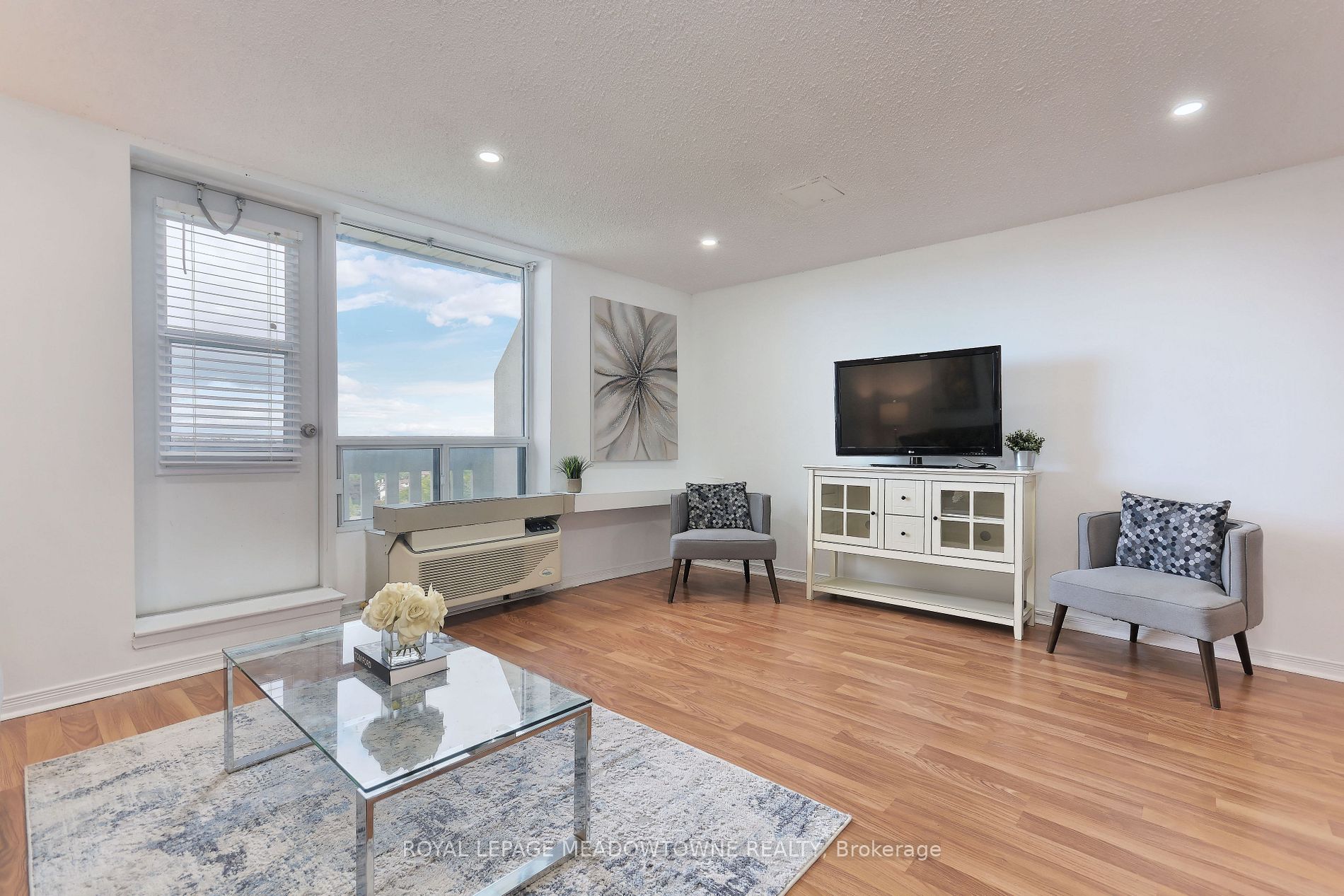 6720 Glen Erin Drive #1013