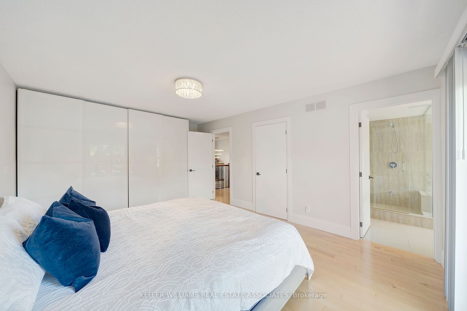 1414 Cawthra Road