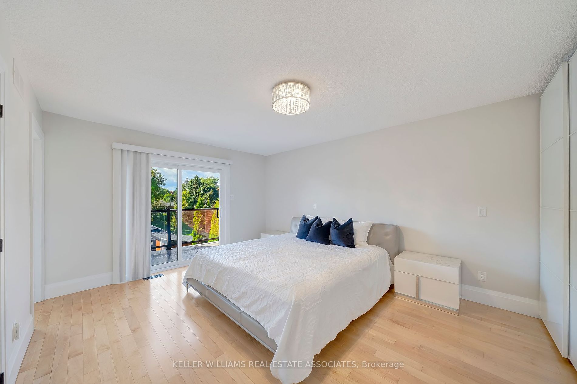 1414 Cawthra Road