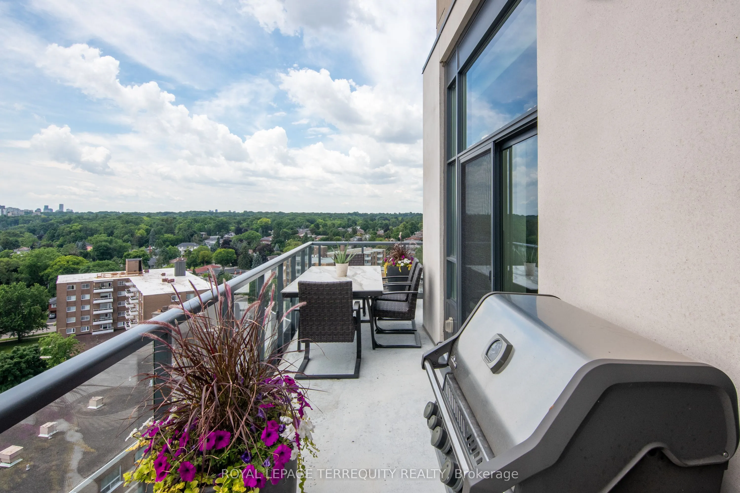 35 Fontenay Court #1207