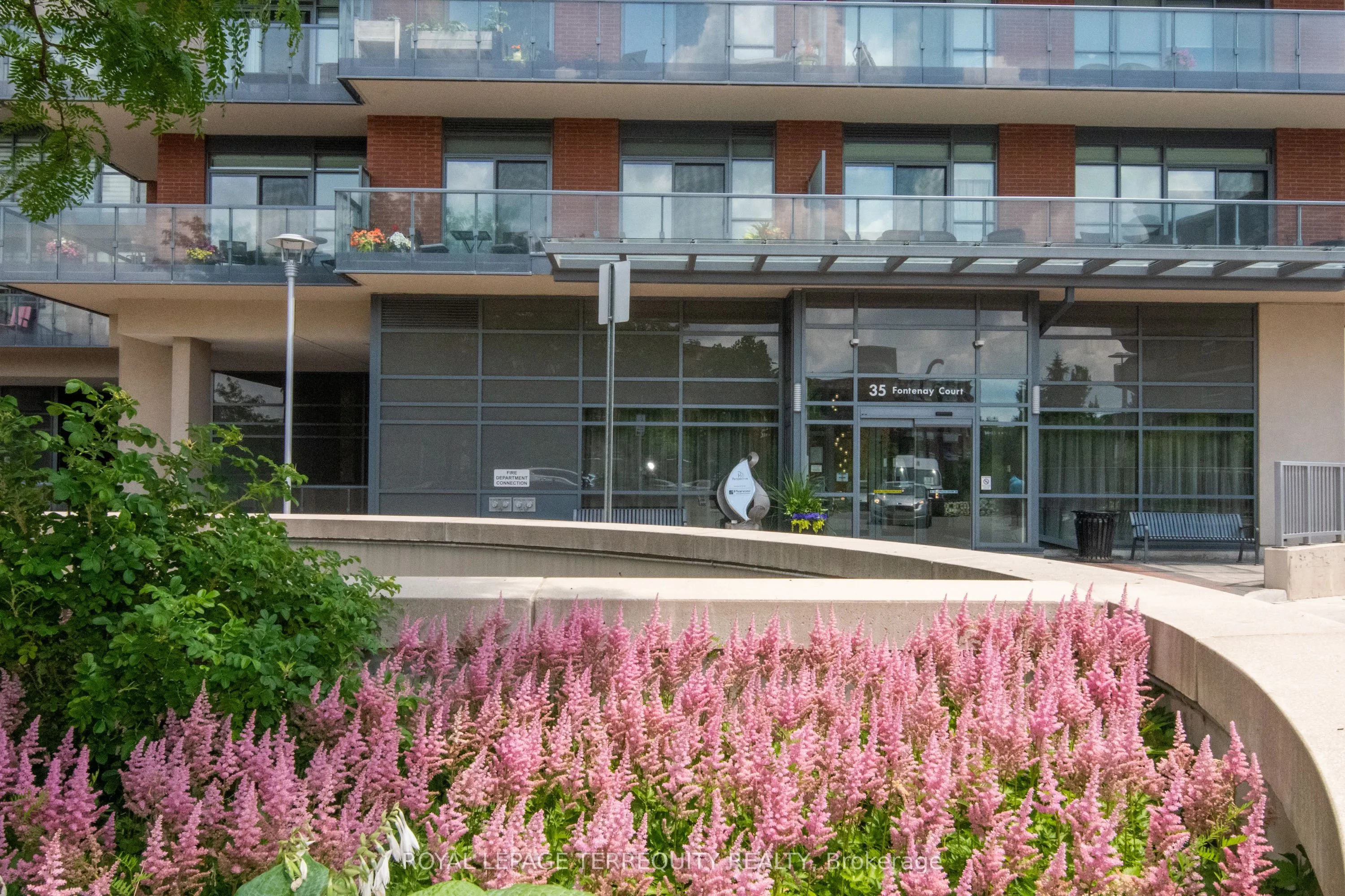 35 Fontenay Court #1207