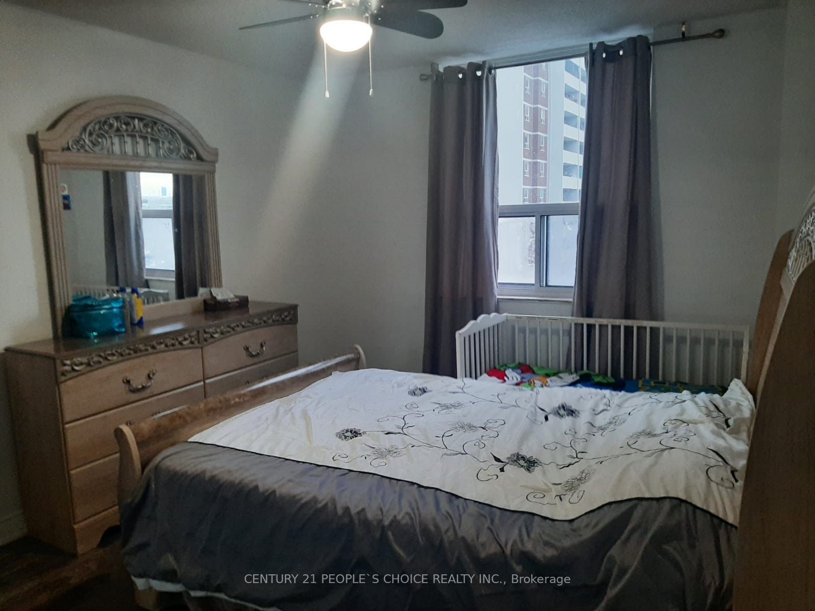 3390 Weston Road #902