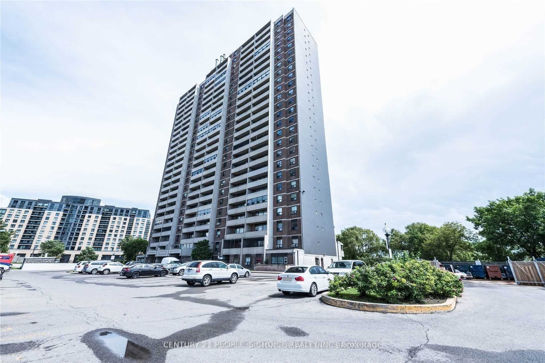 3390 Weston Road #902