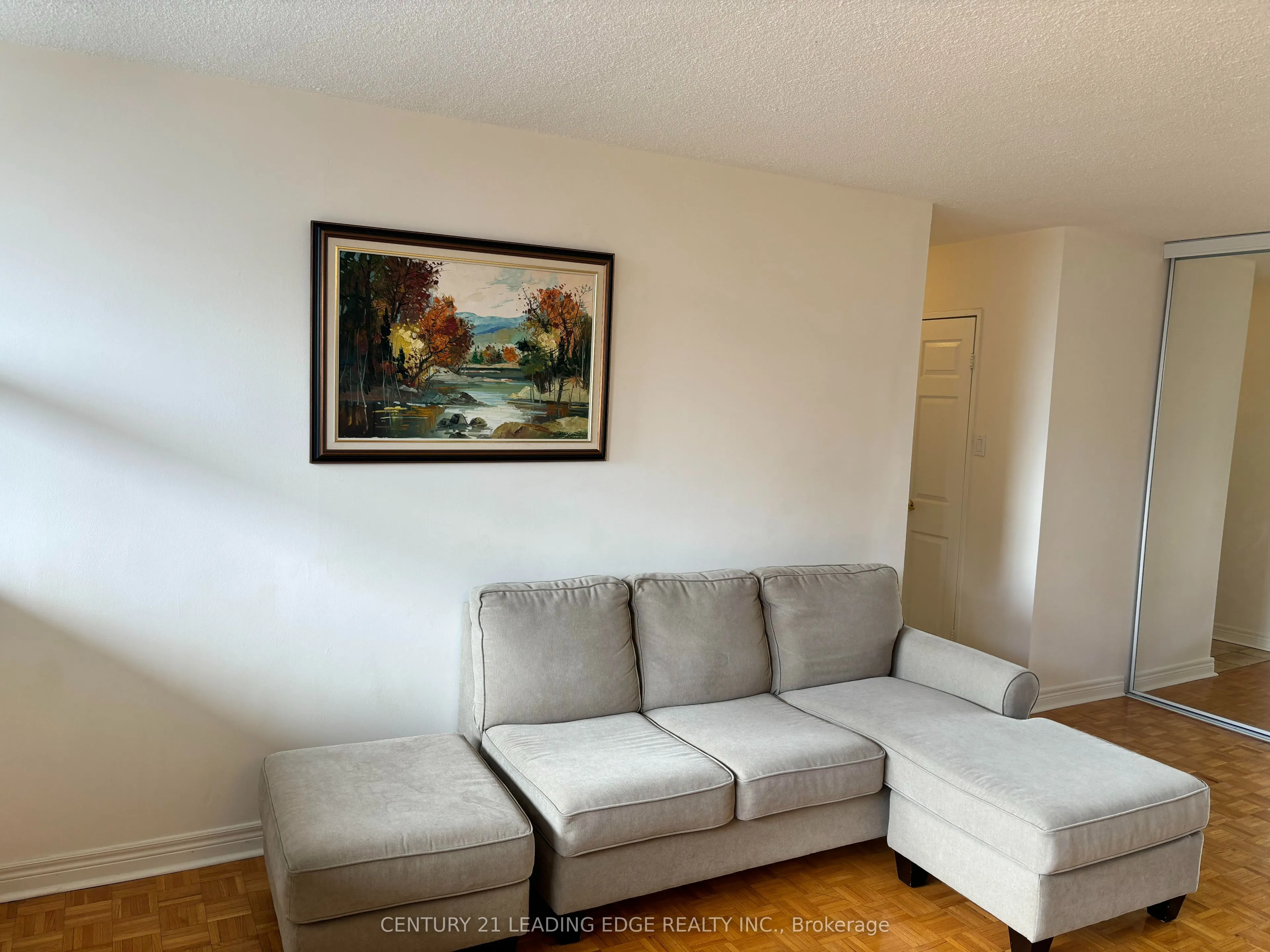 3501 Glen Erin Drive #905