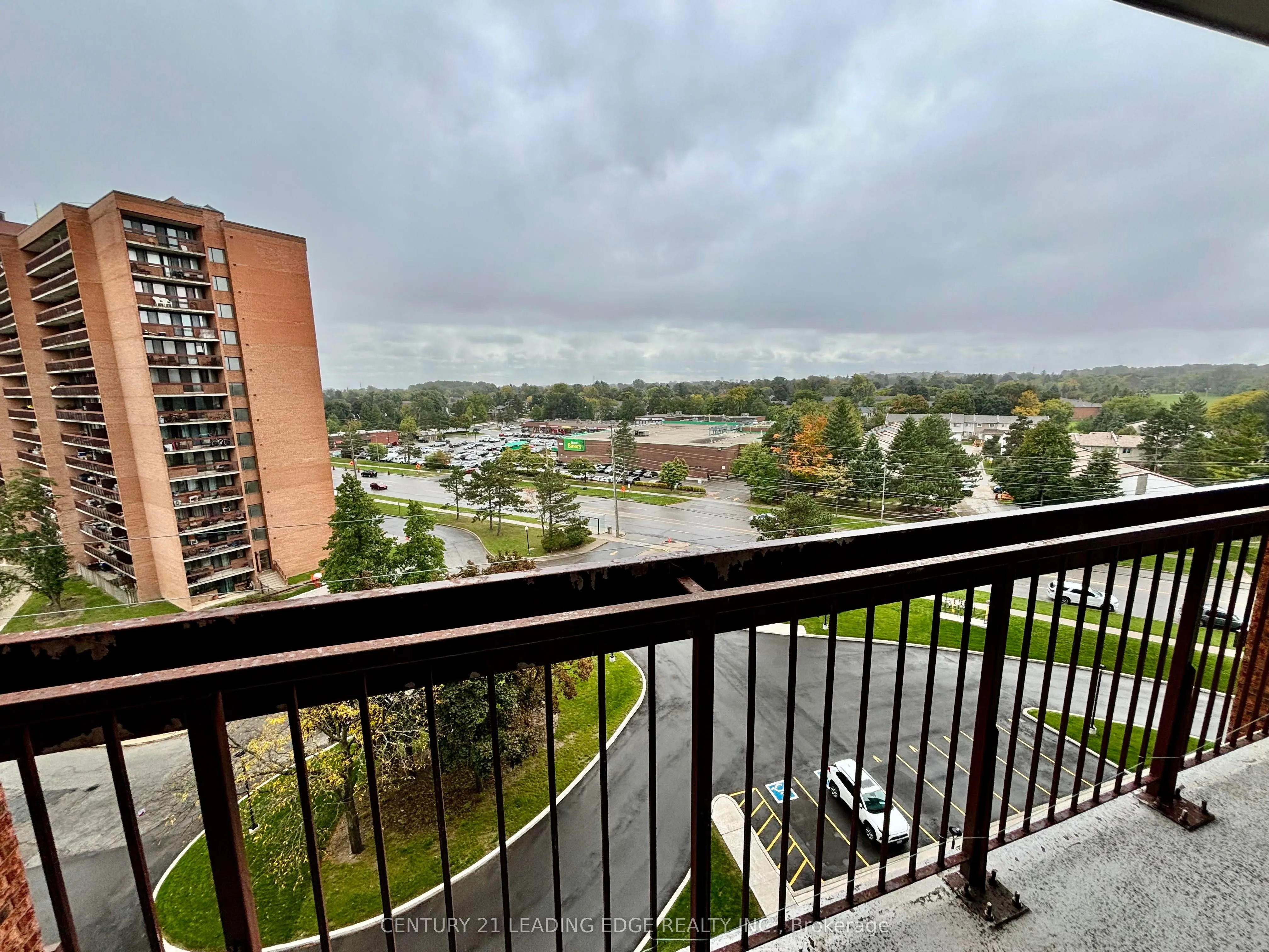 3501 Glen Erin Drive #905