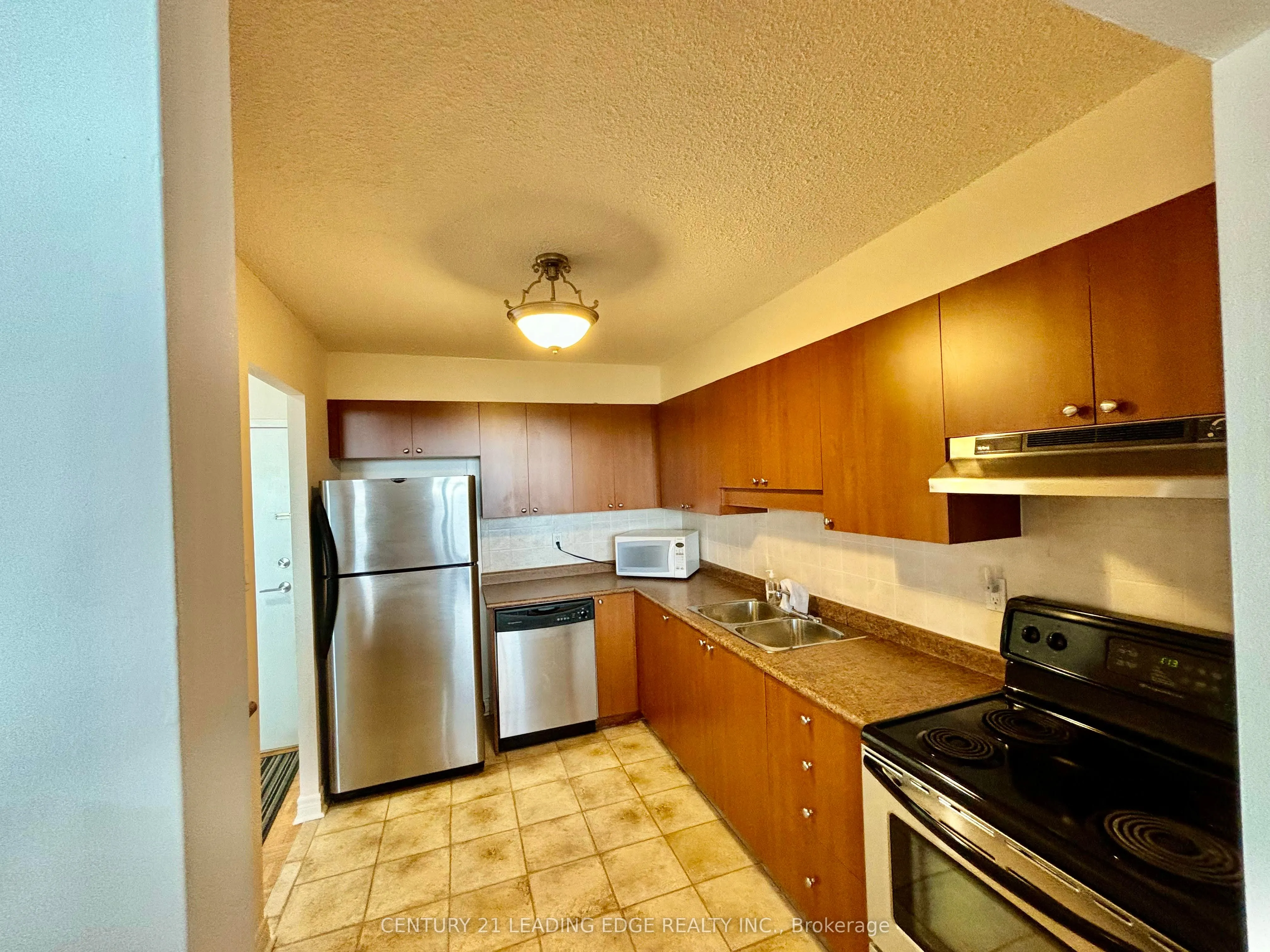 3501 Glen Erin Drive #905