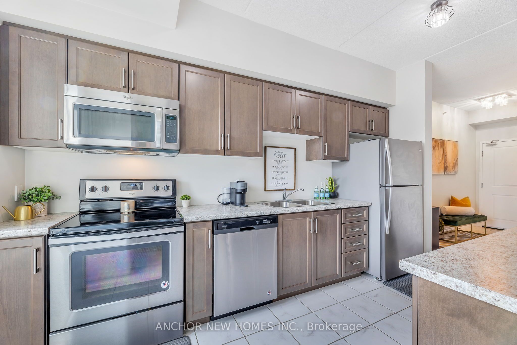 630 Sauve Street, #317